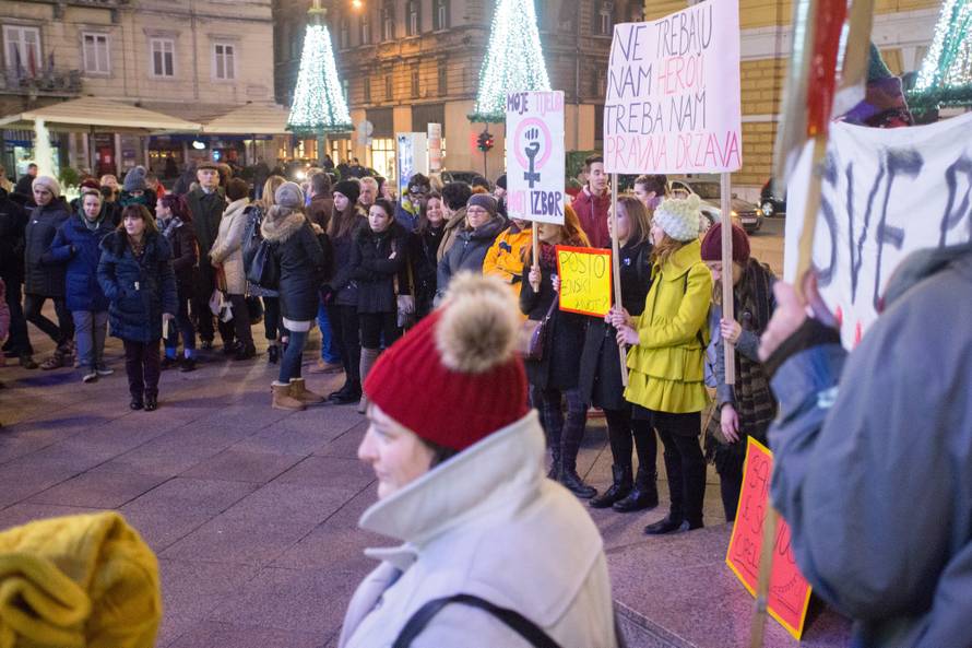 Podrška Daruvarčevoj žrtvi: 'Svi zaslužuju život bez nasilja'