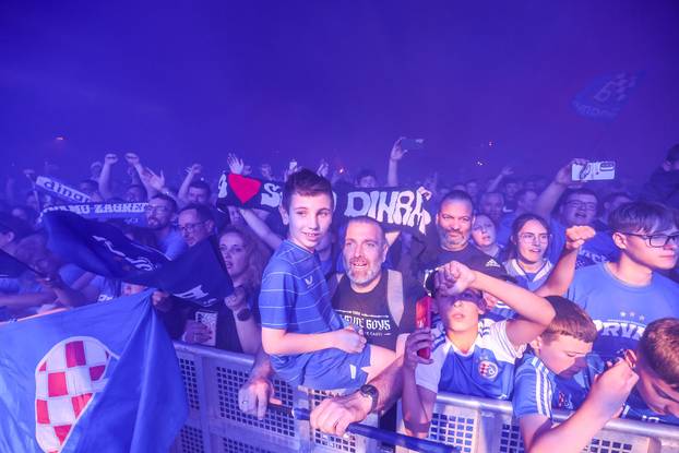 Slavlje u Zagrebu nakon Dinamova osvajanja dvostruke krune