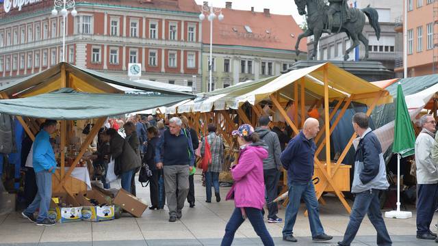 U Zagrebu stalno rastu broj stanovnika i indeks starenja