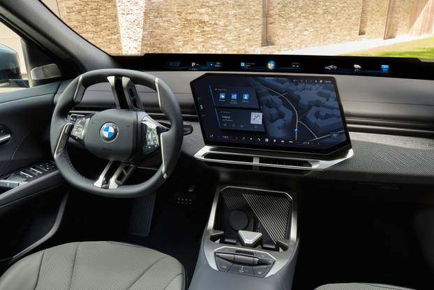 FOTO Ovo je novi BMW IX4: Coupe na struju ima 612 'konja'