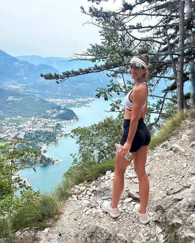 FOTO Boksačica izvadila silikone nakon 20 godina i preporodila se: 'Napokon volim svoje tijelo'