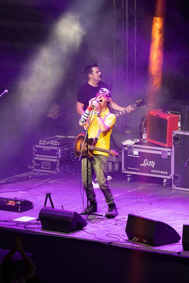 Osijek: Bajaga i Instruktori održali koncert u dvorani Gradski vrt 
