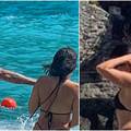 Kardashianka je u minijaturnim tangicama ljubila dečka na plaži