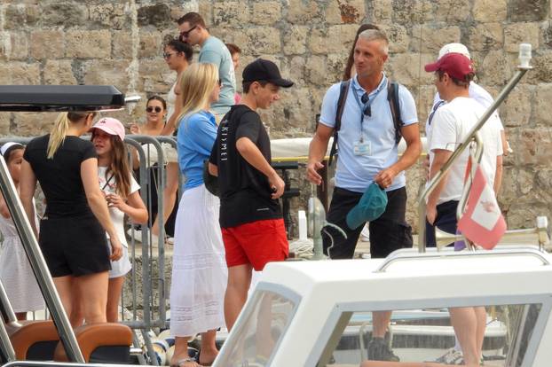 U Dubrovnik uplovila jedna od najluksuznijih jahti na svijetu, na njoj je bilo zanimljivo društvo