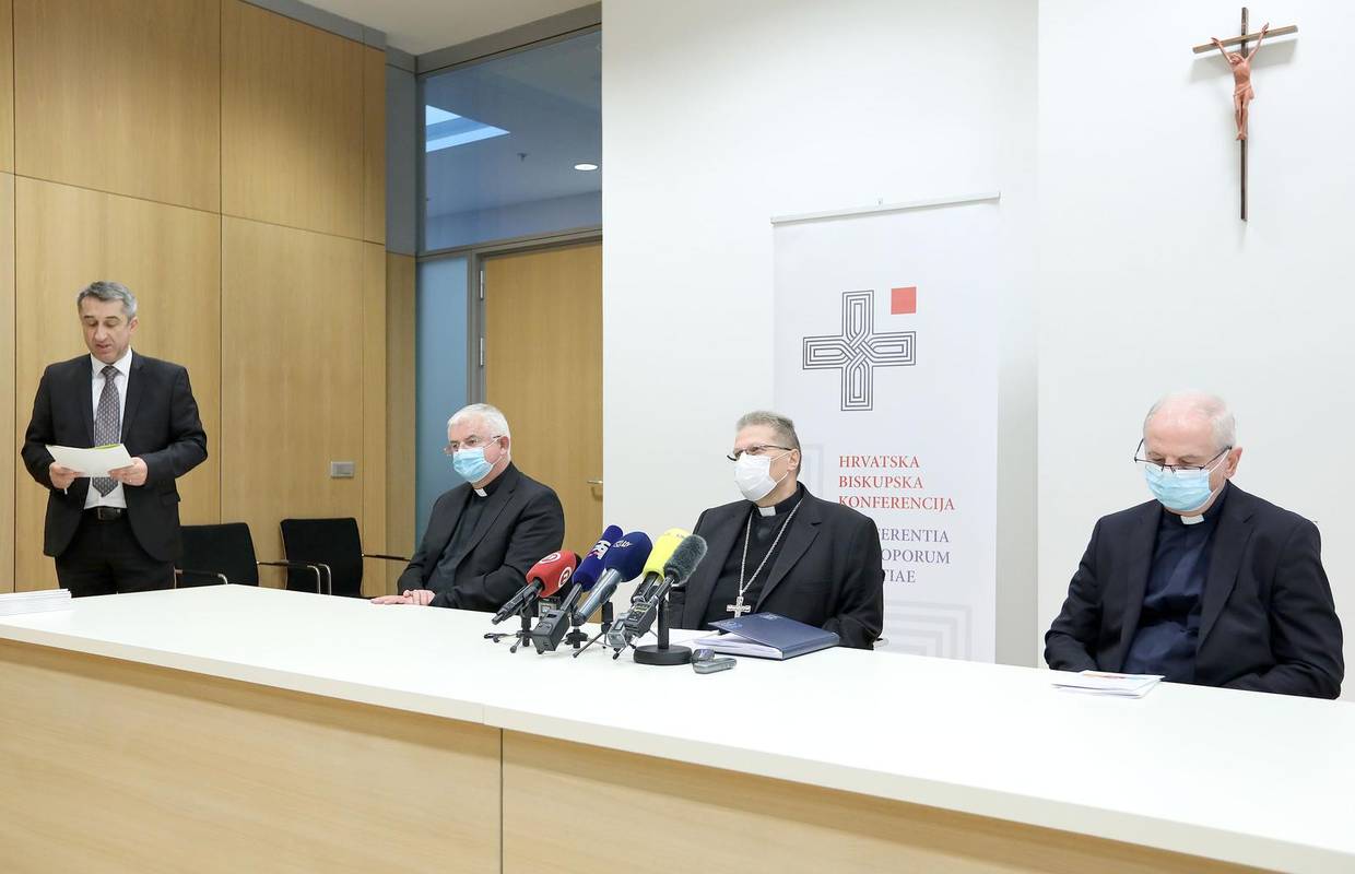 Biskupi: 'Ne smije se dopustiti da covid potvrda postane oblik indirektne prisile na cijepljenje'