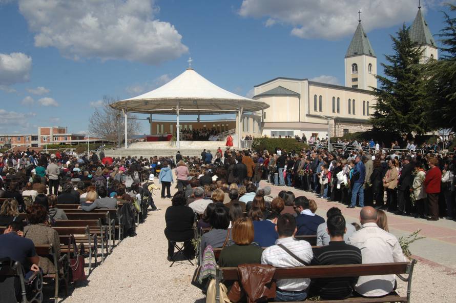 Dolaze milijuni ljudi: Međugorje će Papa proglasiti svetištem?