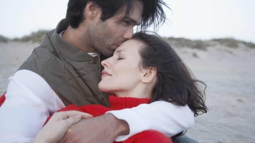 10 pitanja koje treba postaviti partneru ako ga stvarno volite