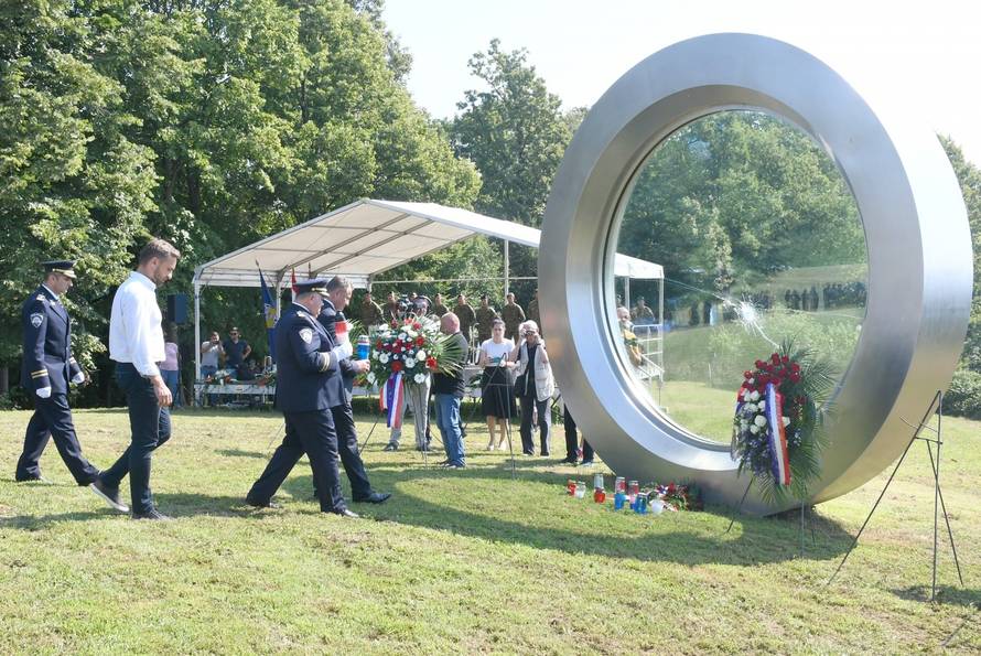 Na obljetnicu smrti Lederera položeni vijenci kod spomenika "Slomljeni pejzaž"