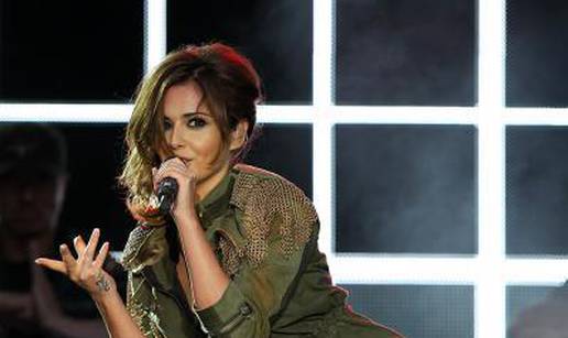 Cheryl Cole strahuje da bi je mogao napasti manijak