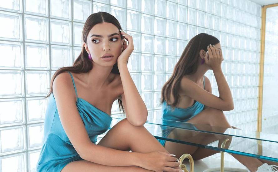 VIDEO Ratajkowski se nedavno fotkala gola s komičarem, a sad se strastveno ljubi sa Stylesom?