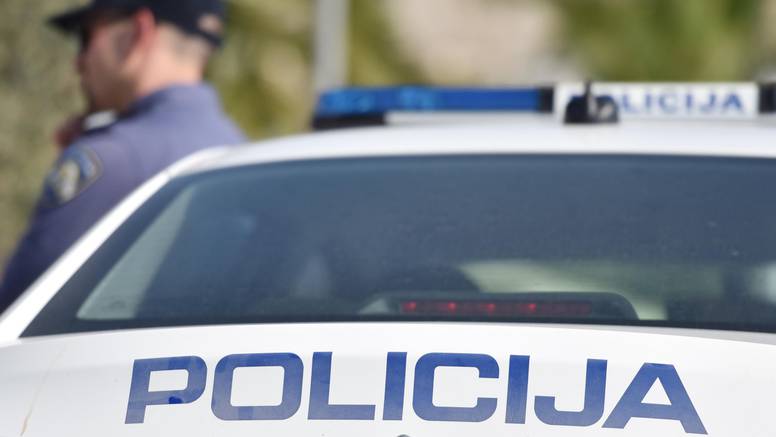 Zagreb: Djed zračnicom gađao djecu, pogodio je djevojku u potkoljenicu. Priveli su ga