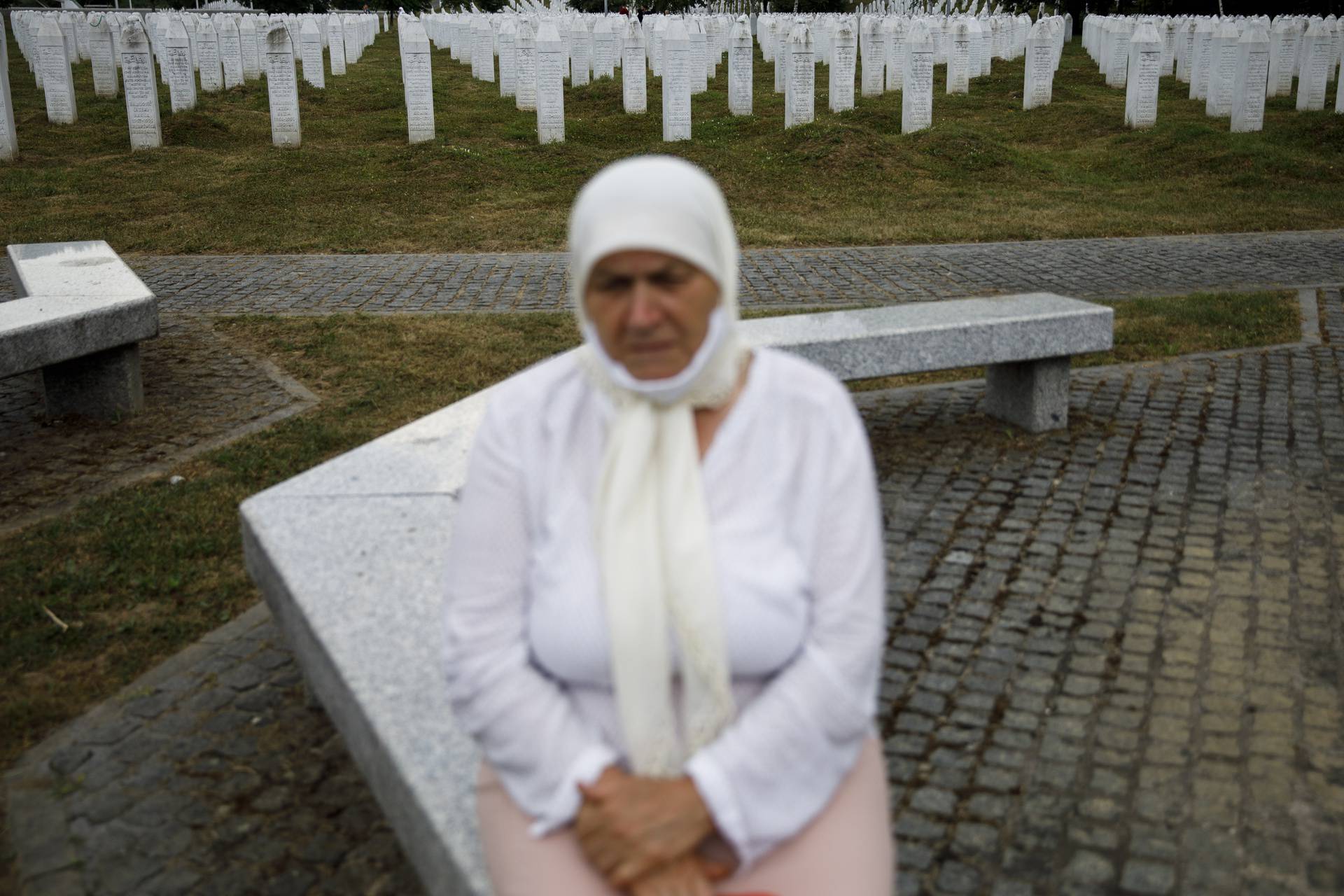 Ispratili posmrtne ostatke 19 žrtava genocida, Dodik odbio sudjelovati, pozvao na bojkot