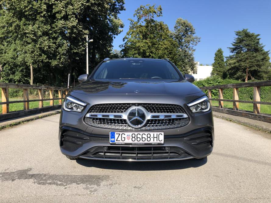 Novi Mercedes GLA je neusporedivo bolji auto
