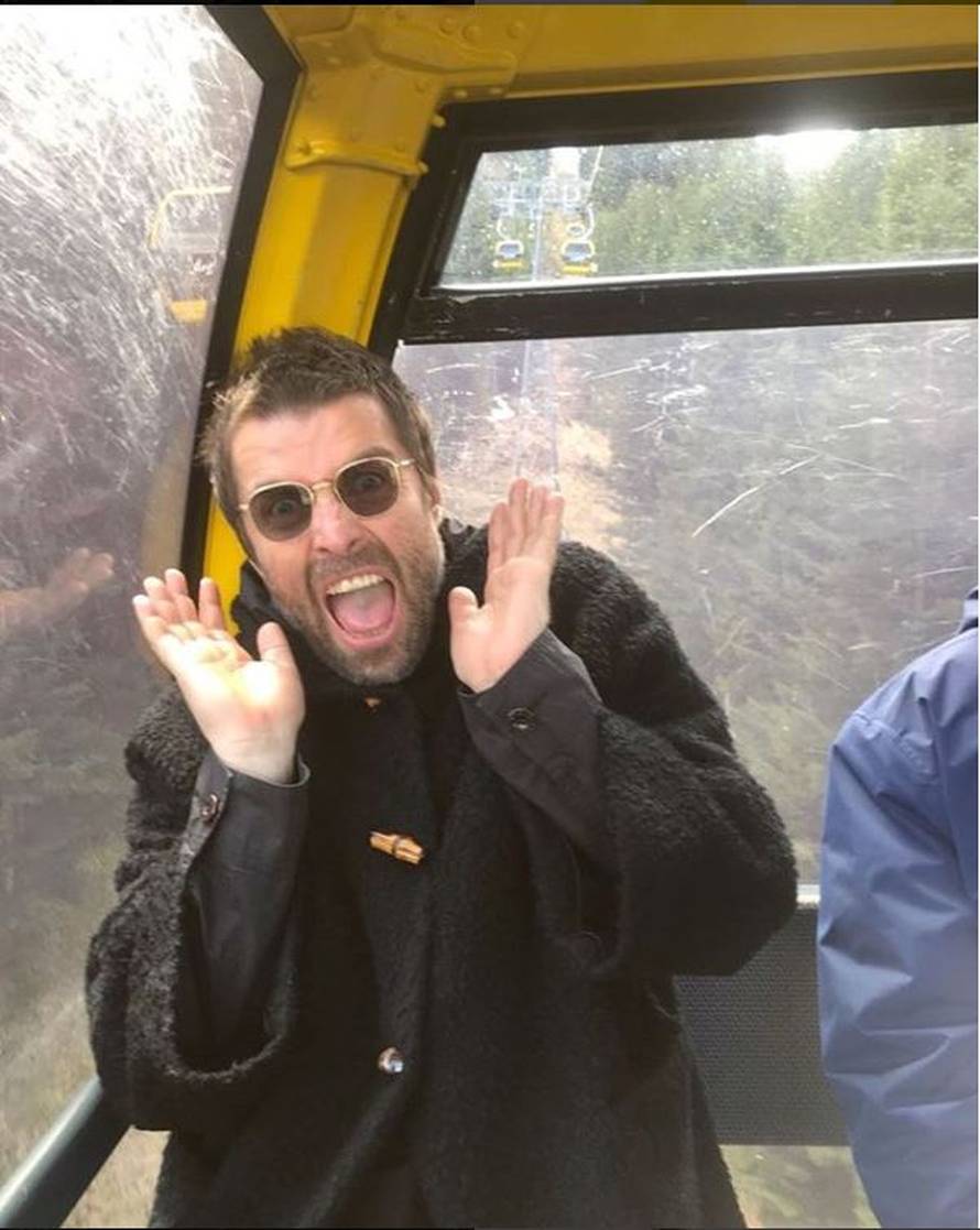 Procurila snimka: Bivši pjevač Oasisa je zlostavljao svoju curu