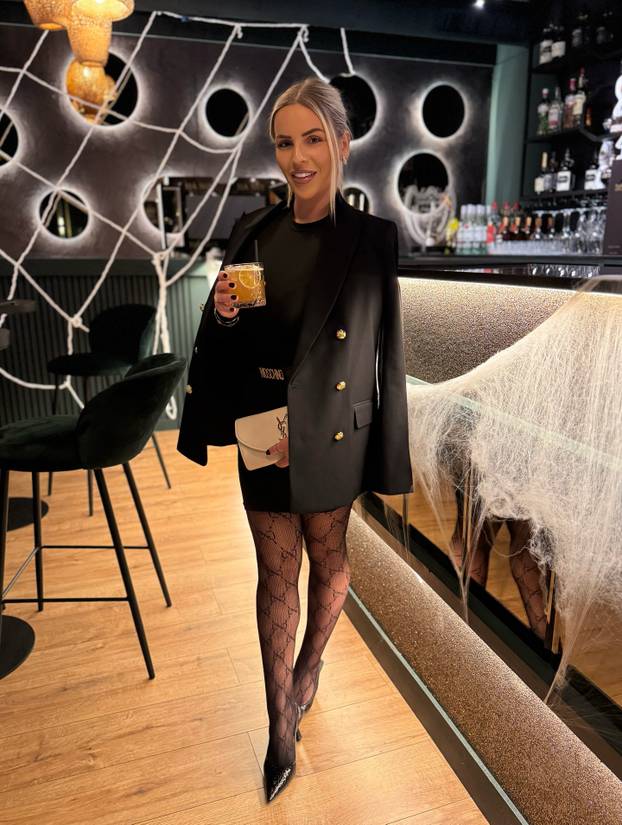 FOTO Zbog fatalne ljepotice je premierligaš dobio nove fanove