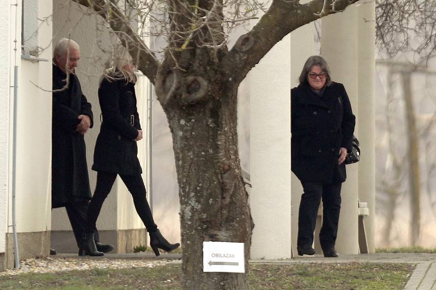 Pokopali  Jasminu Dominić uz pjesmu 'Ima jedna duga cesta'