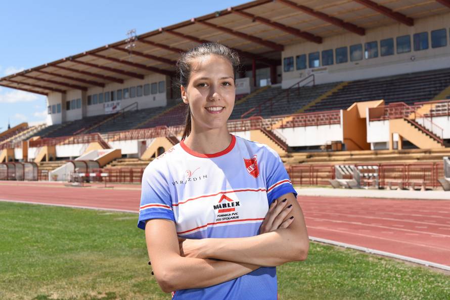 Bacala rakete, a sad prvakinja: Franja (18) nova je Sara Kolak