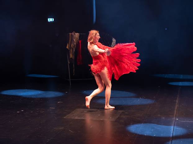 FOTO Daria Lorenzi Flatz imala premijeru monodrame: Evo tko je sve od poznatih došao...