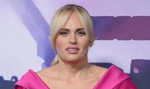 Rebel Wilson: 'Član kraljevske obitelji me zvao na orgije, a drogu su dijelili na pladnjevima'