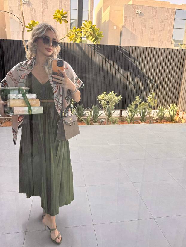 FOTO Naša prekrasna novinarka zaljubila se u ikonu Reala. Brak im je kao iz bajke, dobili i sina