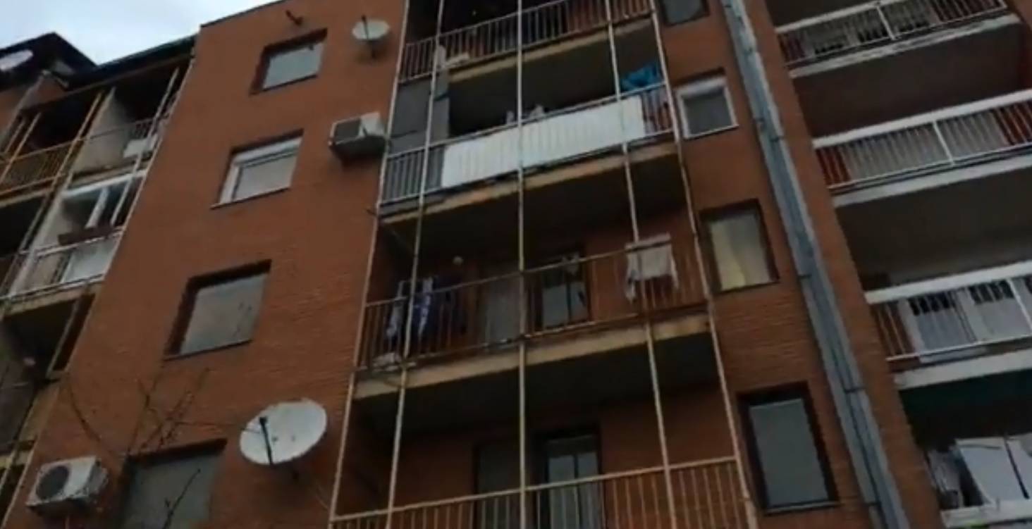Našli dijete na ulici u Osijeku: Palo je s četvrtog kata zgrade?