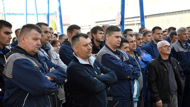 Slavonski Brod: Štrajk metalaca Đure Đakovića zbog neisplate plaća