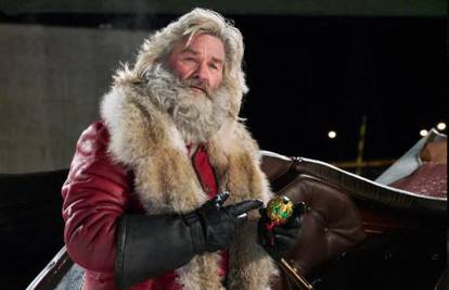 Je li OK da je Djed Mraz seksi? Da, ako ga glumi Kurt Russell!