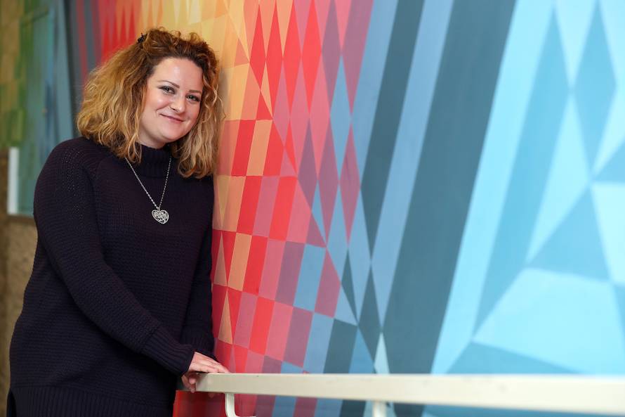 Gluhe uči svirati violinu: Njima je promijenila život zauvijek...