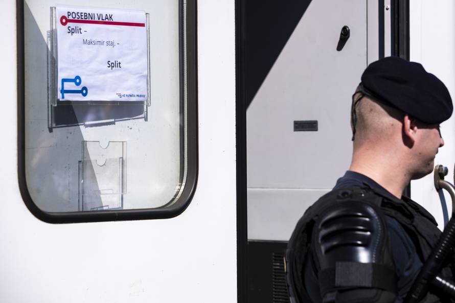 Split: Navijači Hajduka Bilim vlakom kreću prema Zagrebu na utakmicu Superkupa