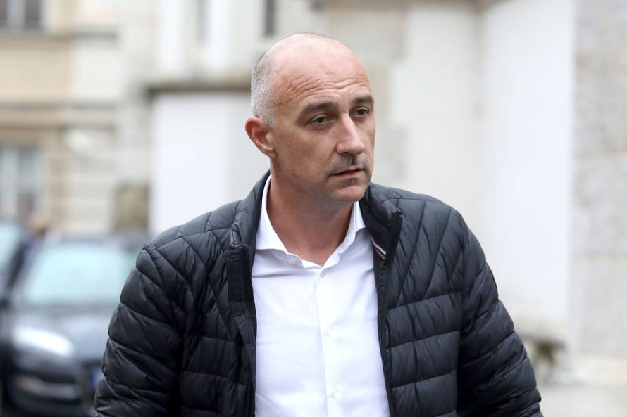 Zagreb: Čelnici vladajuće koalicije dolaze na sastanak u Banske dvore