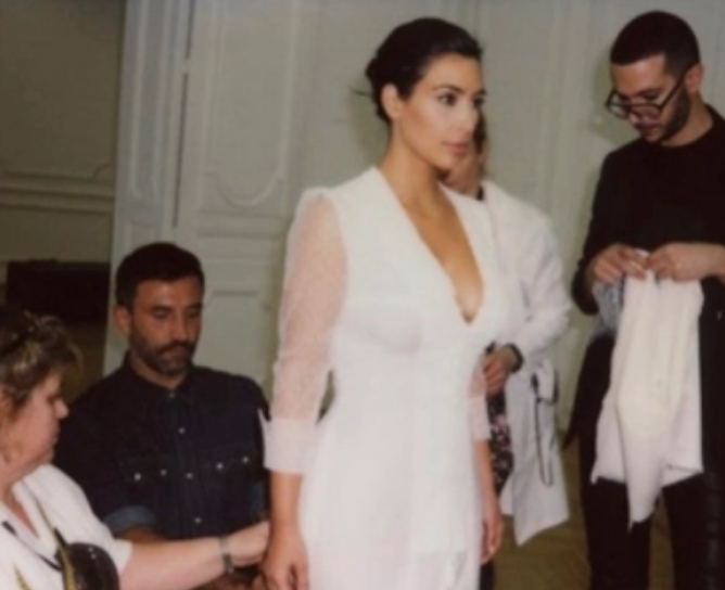 Brak im je u krizi, žele razvod, a Kim objavljuje fotke sa svadbe