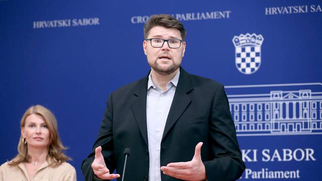 Zagreb: Pe?a Grbin komentirao predstoje?u sjednicu Sabora