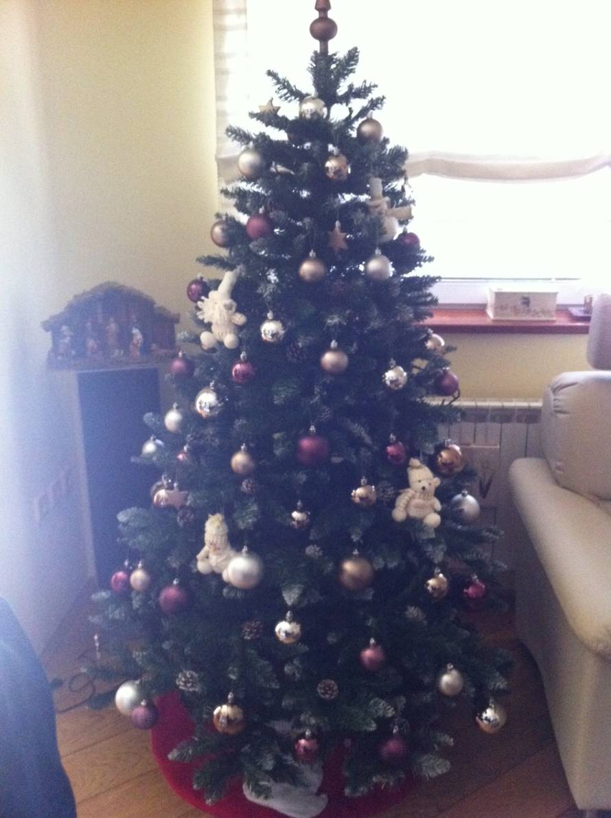 Šaljite fotografije božićnih jelki i osvojite vrijednu nagradu...