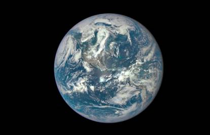 Ovako izgleda naša Zemlja s udaljenosti od 1,5 milijuna km