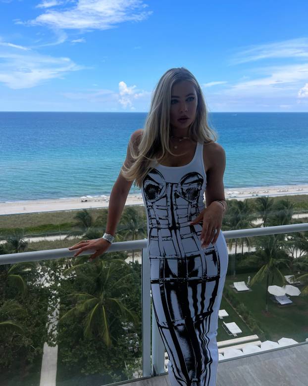 FOTO Jutta iz klizaljki uskočila u badić! Evo što radi nakon Igara