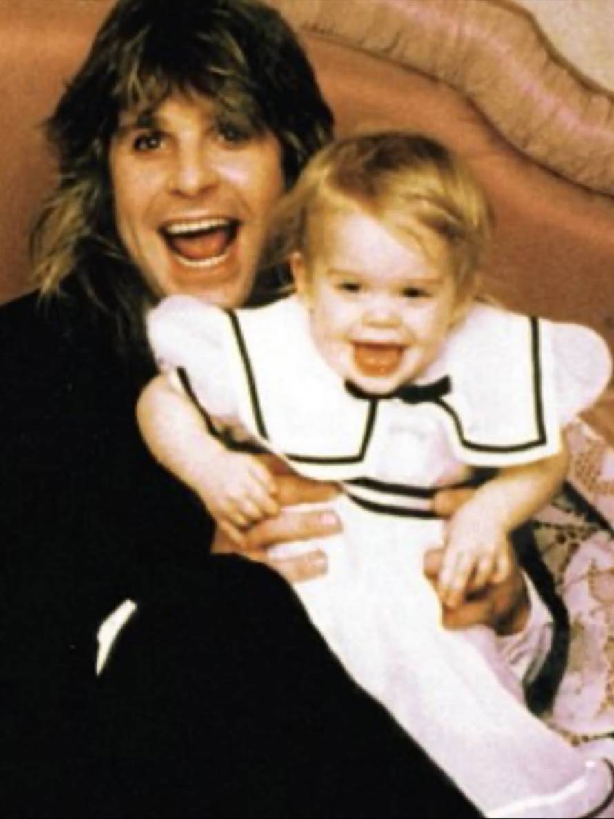 Kelly Osbourne posvetila je ocu Ozzyju dirljivu objavu: 'Ovo mi je prvi bez tebe, bit će grozno...'