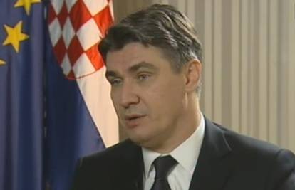 Premijer Milanović o HDZ-u: Ti su ljudi hodajuća kontradikcija