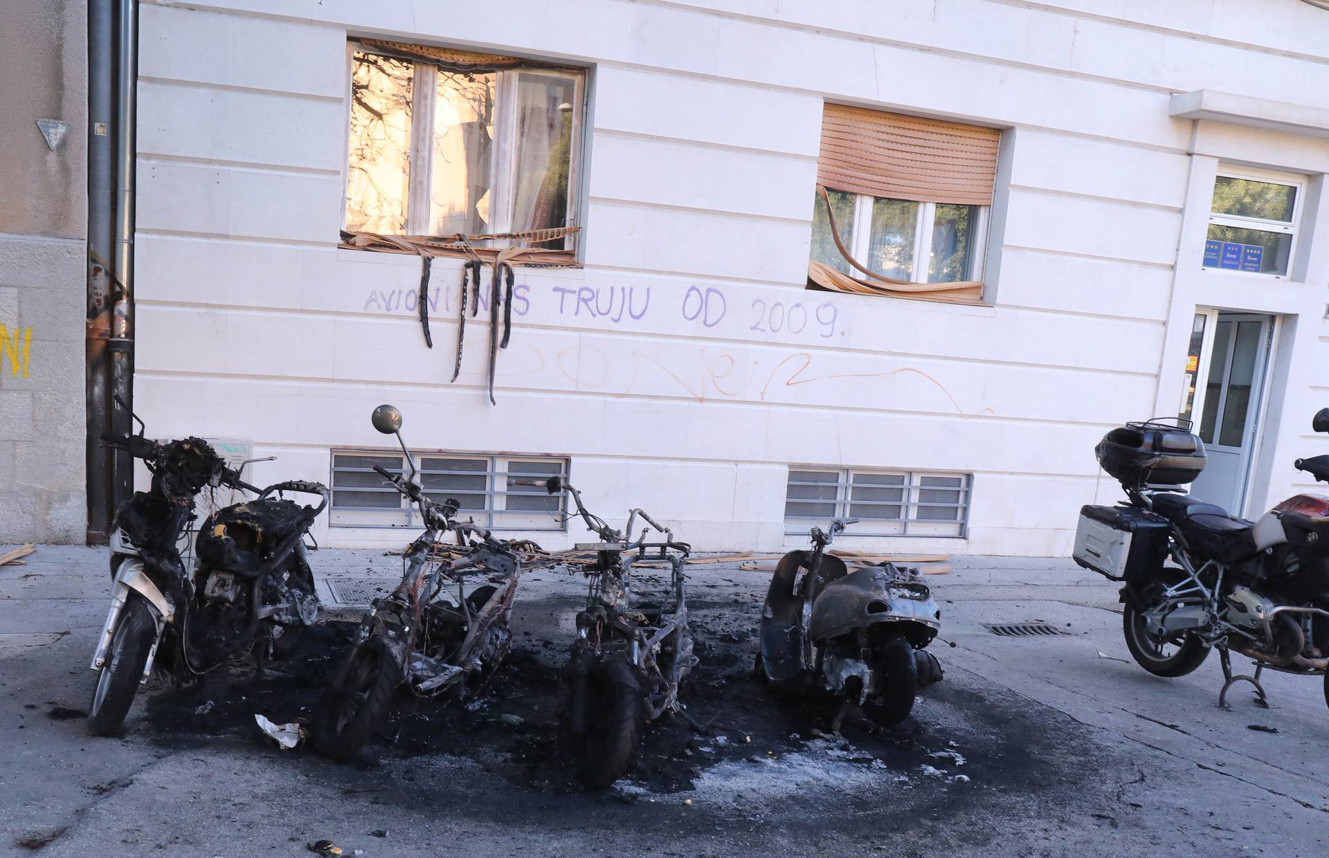 Split: U ranim jutarnjim satima gorjeli motocikli u Gundulićevoj ulici