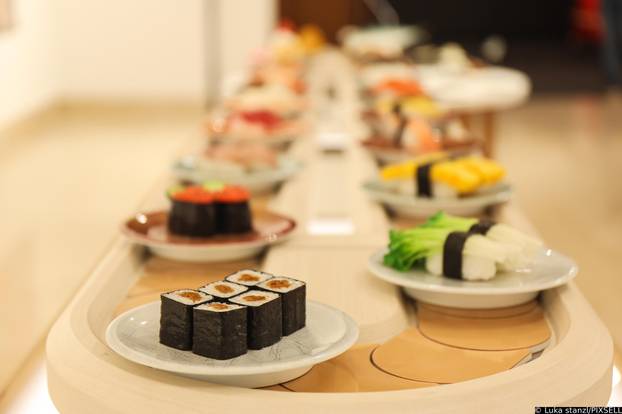 Zagreb:  Otvorenje putujuće izložbe Japanske fundacije "I Love Sushi"