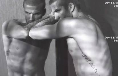 David Beckham se skinuo i pokazao kinesku tetovažu