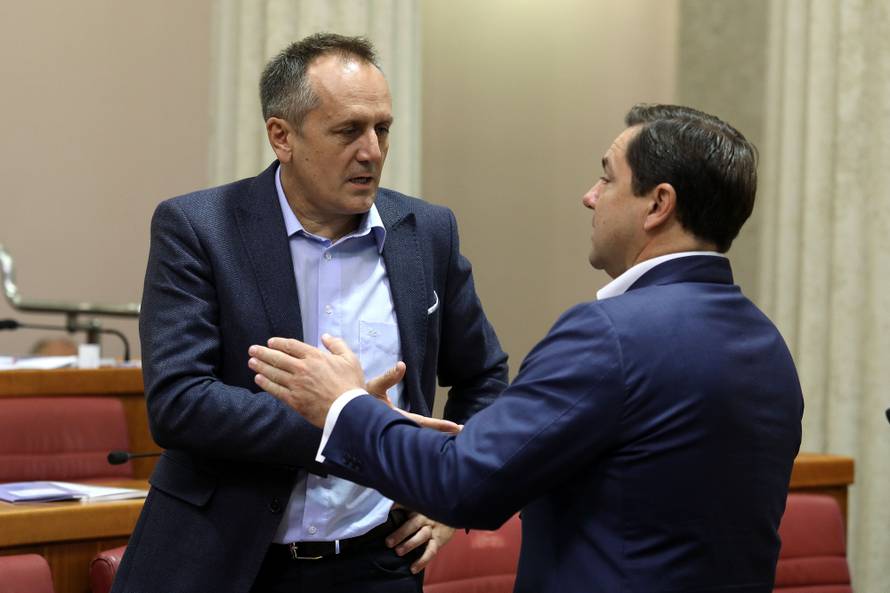 Komuniciraju pismima: Počinje okršaj za zagrebački HDZ...