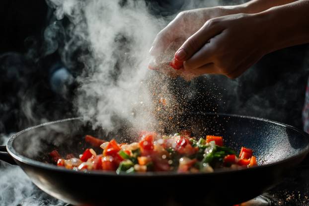 Ovih 30 groznih stvari u kuhinji nikad ne biste trebali raditi!