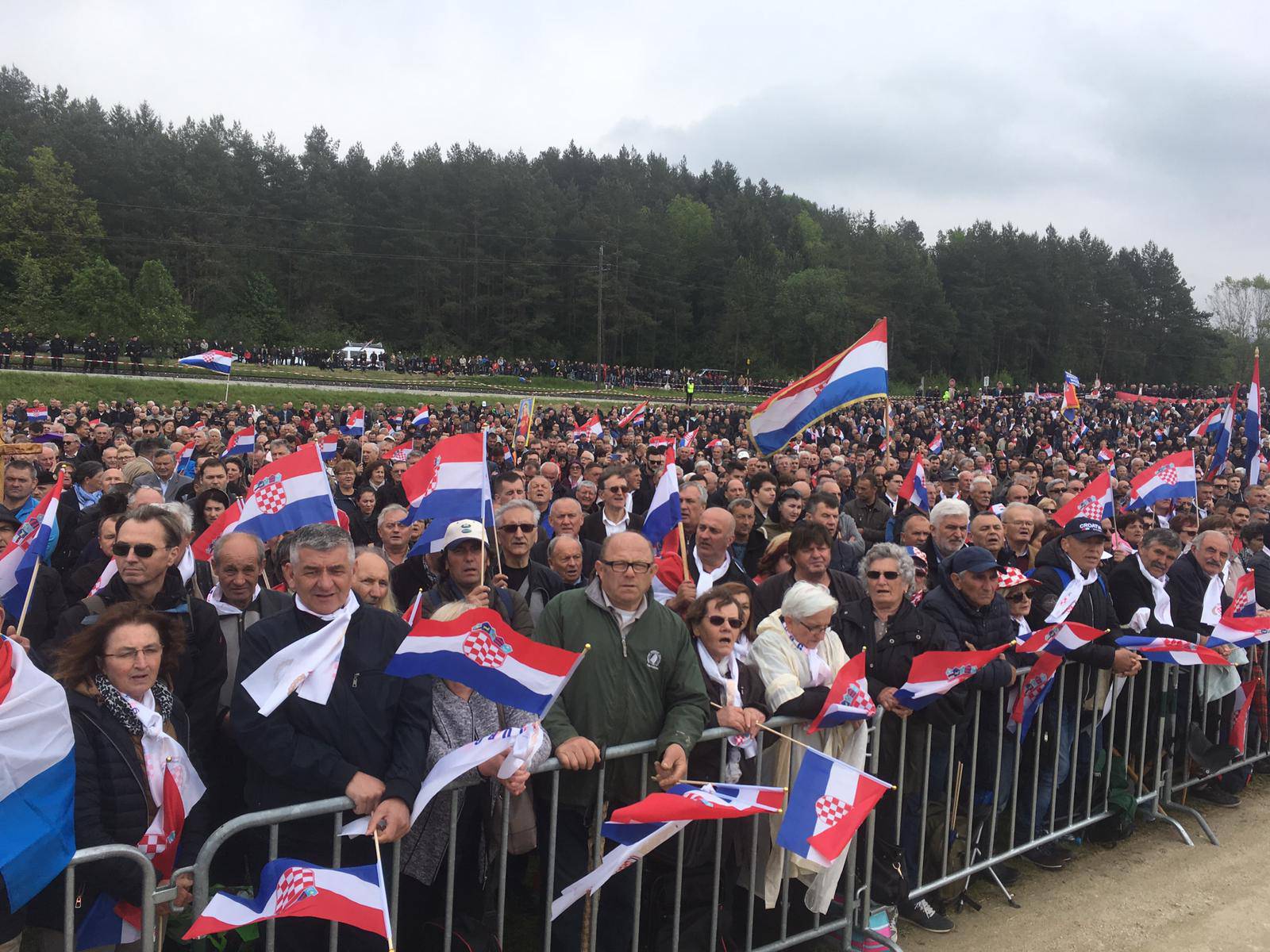 Incident u Bleiburgu: Priveli su čovjeka zbog uzdignute desnice