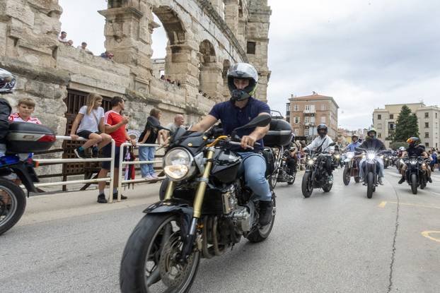 Defile kroz Pulu na najvećem susretu Croatia Bike Week