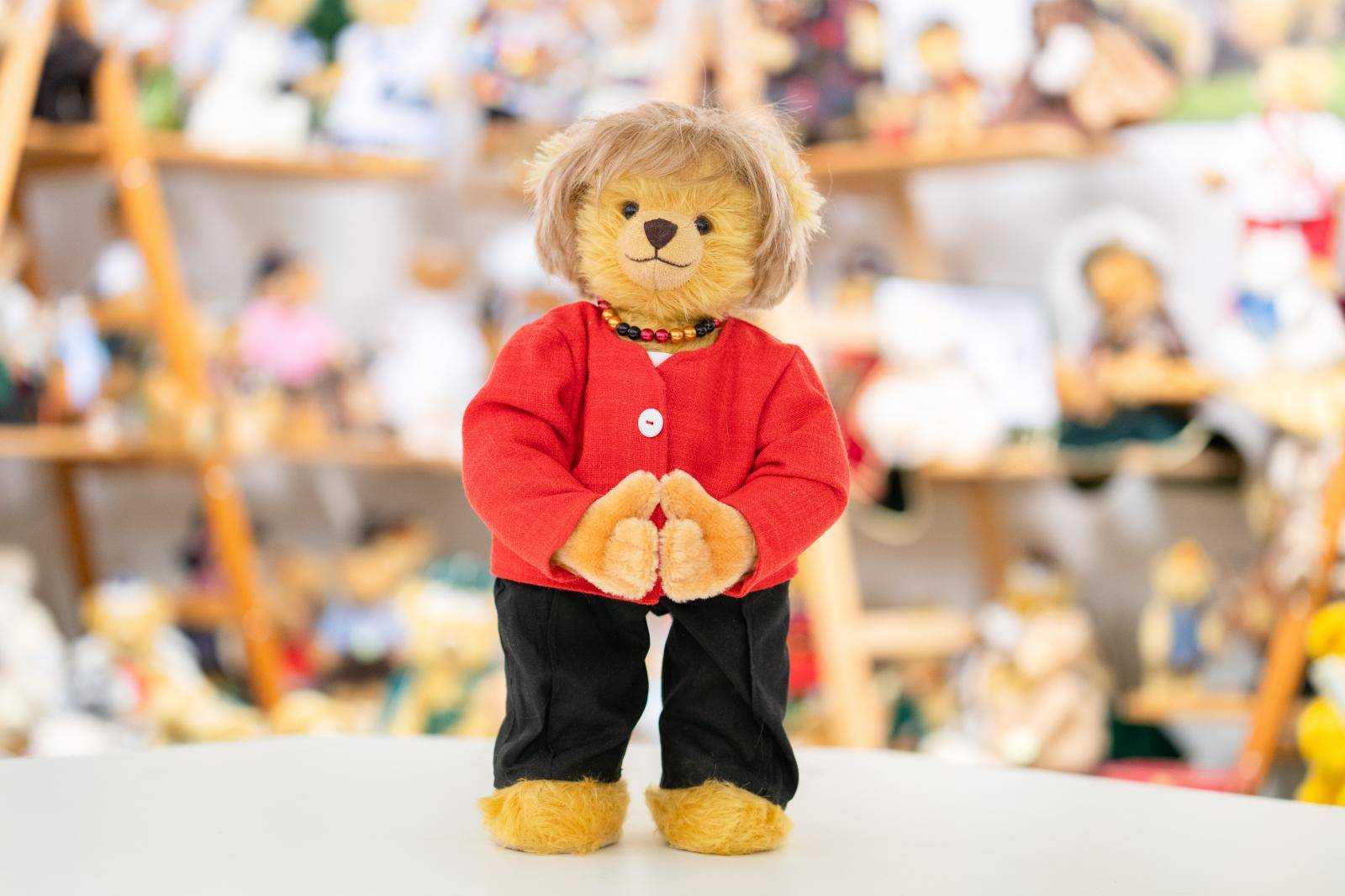 Coburg company produces Merkel teddy bear