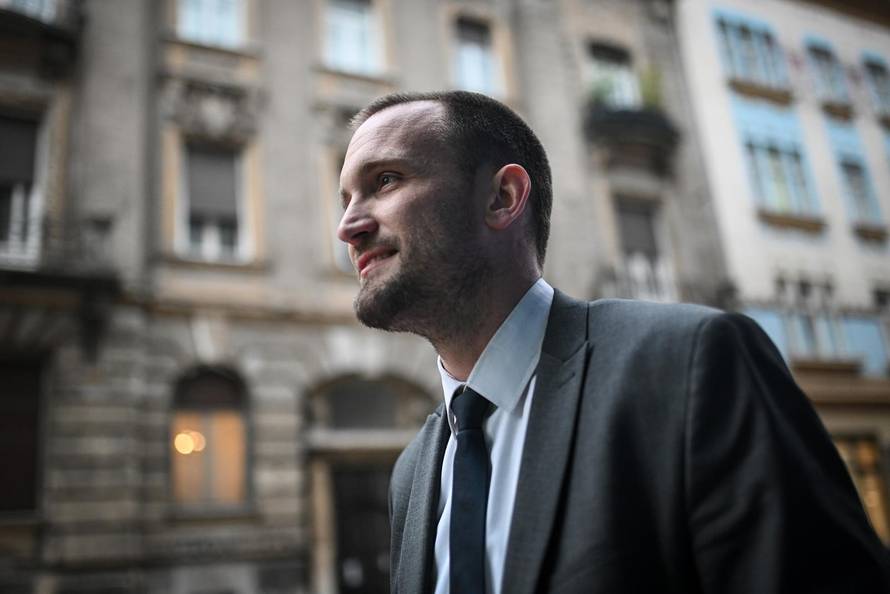 Zagreb: Dolazak članova HDZ-a na sjednicu šireg Predsjedništva i Nacionalnog odbora stranke