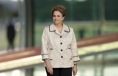 Senat glasovao za postupak o opozivu predsjednice Rousseff