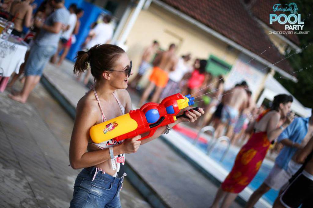 Ekskluzivni treći po redu POOL PARTY u Samoboru!