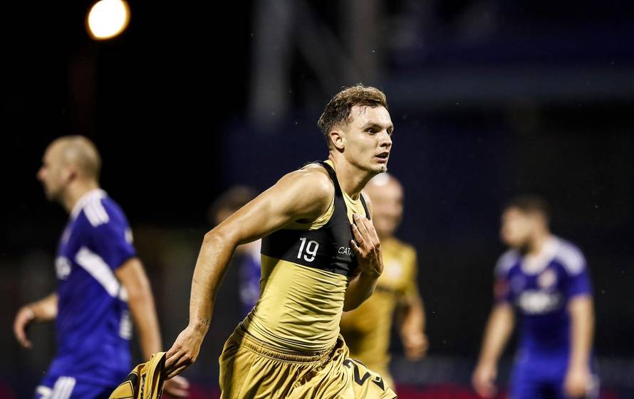 Zagreb: Derbi Dinama i Hajduka na stadionu u Maksimiru