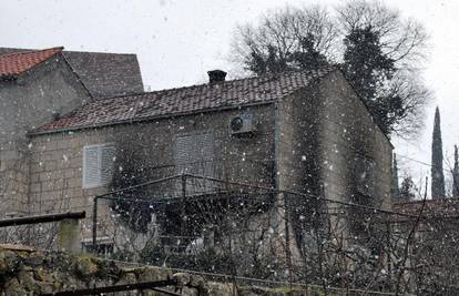 Šumet: Radi kratkog spoja izgorjelo je prizemlje kuće